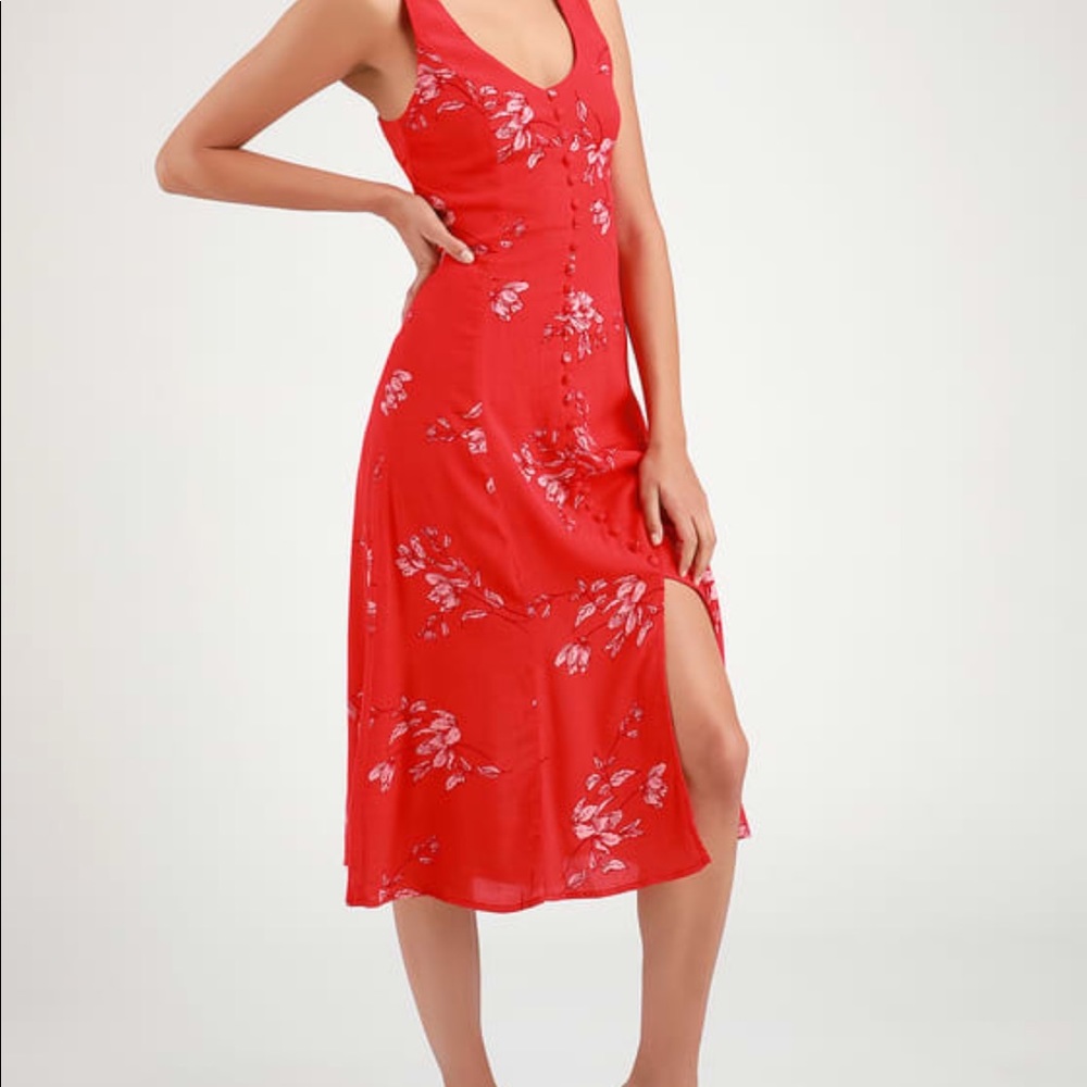 NWT!!! Red floral summer dress from lulus🌺
